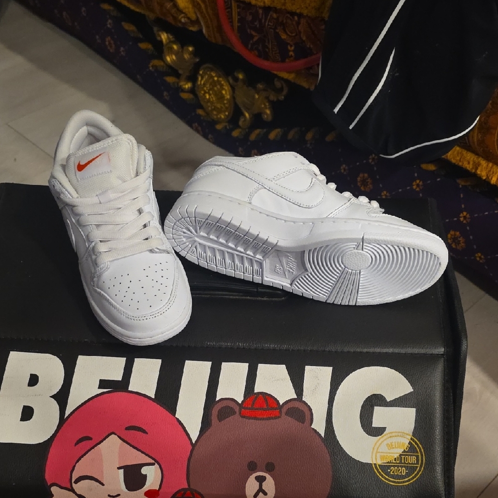 Nike SB Dunk Low Pro ISO 'Triple White'